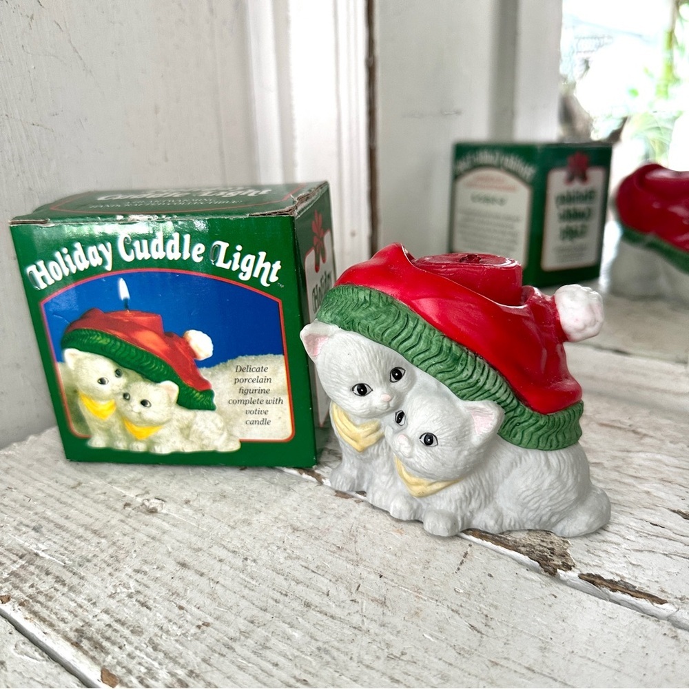 Vintage Cat Cuddling Under Santa Hat 1990 Tealight Candle Holder Kitty Porcelain